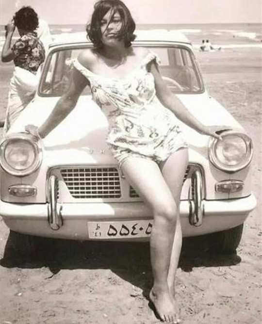 Naine Iraani rannas enne islamirevolutsiooni, 1960