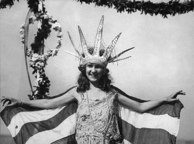 Esimene Miss Ameerika võistlus toimus 1921. aastal New Jerseys Atlantic Citys